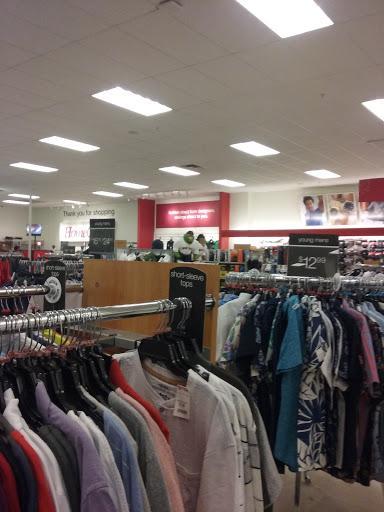 Department Store «T.J. Maxx & HomeGoods», reviews and photos, 105 Middlesex Ave, Somerville, MA 02145, USA