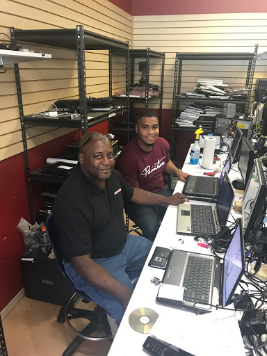 Computer Store «ComputerXpress», reviews and photos, 825 E Brandon Blvd, Brandon, FL 33511, USA