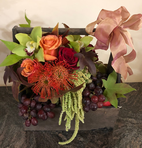 Florist «Fleur De Lis Florists», reviews and photos, 6588 Quinton Ln, Tujunga, CA 91042, USA