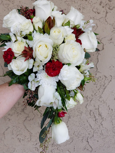 Florist «AAA Florist», reviews and photos, 1277 W 6th St, Corona, CA 92882, USA