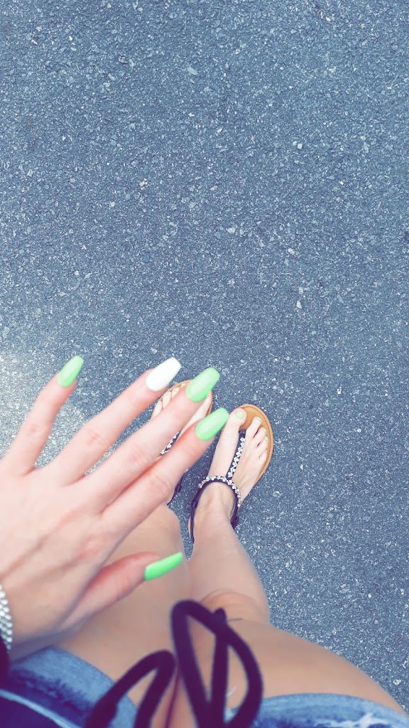 Sexy Nails & Waxing 01852