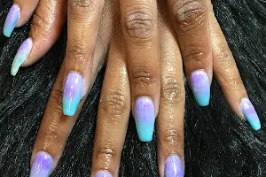 Holly Nails image