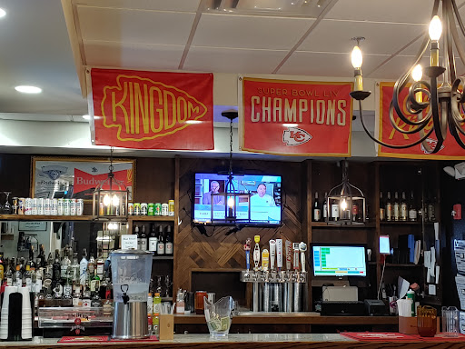 Golf Course «Creekmoor Golf Course», reviews and photos, 1112 East 163rd Street,, Raymore, MO 64083, USA