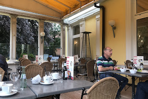 Café Müller - am Französischen Garten