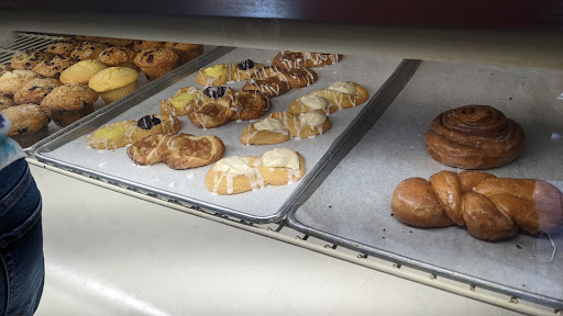 Coffee Shop «Donut King», reviews and photos, 151 Copeland St, Quincy, MA 02169, USA