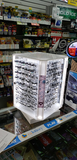 Gift Shop «Stay fly smoke shop», reviews and photos, 2645 El Camino Ave, Sacramento, CA 95821, USA