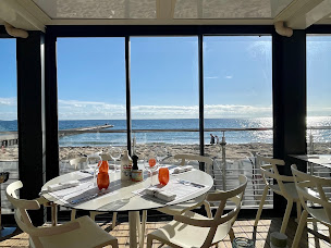 Photo n°62 de Le Cabanon - Restaurant - Plage à Cannes ()