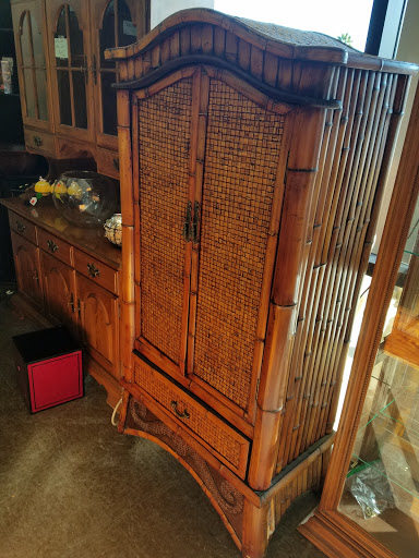 Thrift Store «Bargains Thrift Shop», reviews and photos, 77940 Country Club Dr, Palm Desert, CA 92211, USA