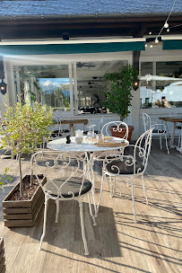 Atmosphère du Restaurant FLORA à Talloires-Montmin - n°4