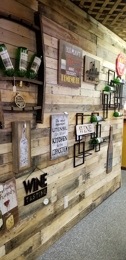 Winery «Vinomondo Winery», reviews and photos, 4505 Lakeshore Rd, Fort Gratiot Twp, MI 48059, USA