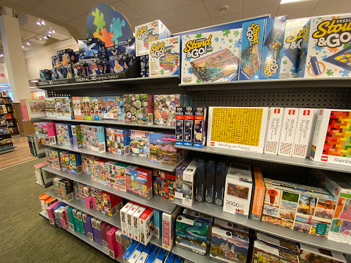 Book Store «Barnes & Noble Booksellers Fredericksburg/ Central Park», reviews and photos, 1220 Carl D. Silver Parkway, Fredericksburg, VA 22401, USA