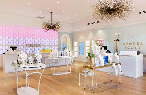Jewelry Store «Kendra Scott», reviews and photos, 3800 N Lamar Blvd, Austin, TX 78756, USA