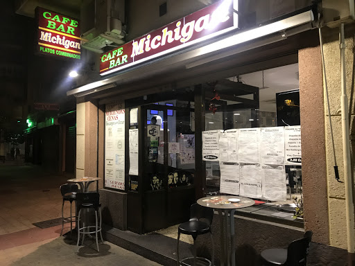 Información y opiniones sobre CAFE BAR MICHIGAN de Valladolid