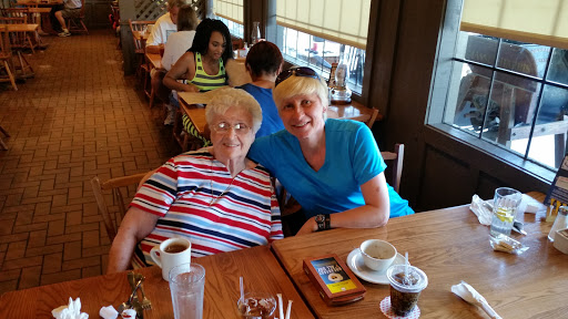 American Restaurant «Cracker Barrel Old Country Store», reviews and photos, 3701 Elmsley Ct, Greensboro, NC 27406, USA