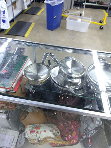 Thrift Store «Goodwill Industries Store & Donation Center», reviews and photos, 423 US-46, Fairfield, NJ 07004, USA