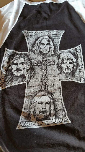 Wholesaler «Pixel 19 Vintage Clothing LLC», reviews and photos, 211 Klotter Ave, Cincinnati, OH 45219, USA