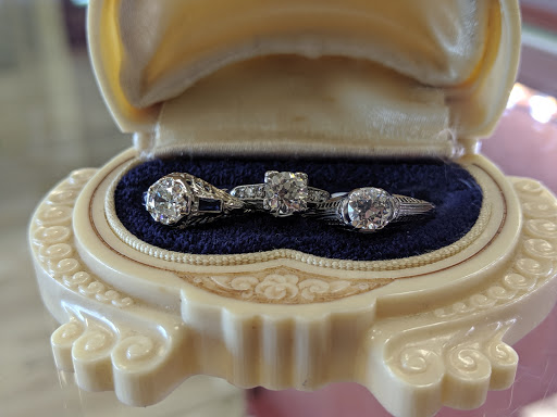 Jeweler «Yarnal Jewelers», reviews and photos, 4029 E Castro Valley Blvd, Castro Valley, CA 94552, USA