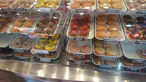 Bakery «Krispy Kreme Doughnuts», reviews and photos, 1419 Bienville Blvd, Ocean Springs, MS 39564, USA