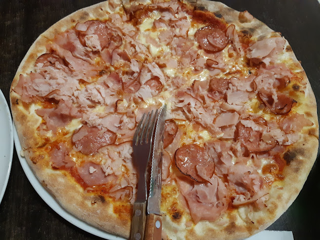 Opinii despre Rimmini pizza în <nil> - Restaurant