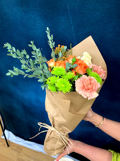 Florist «Finishing Touch Florist & Gifts», reviews and photos, 1645 140th Ave NE B4, Bellevue, WA 98005, USA