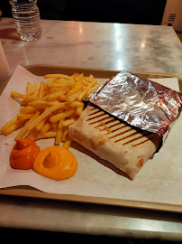 Plats et boissons du Kebab Le cheese Naan à Troyes - n°4