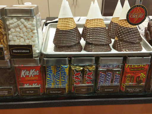 Ice Cream Shop «Cold Stone Creamery», reviews and photos, 900 E Battlefield Rd #116, Springfield, MO 65807, USA