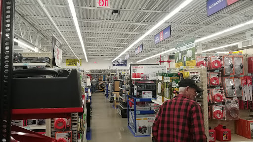 Hardware Store «Harbor Freight Tools», reviews and photos, 1460 Main St, Hamilton, OH 45013, USA