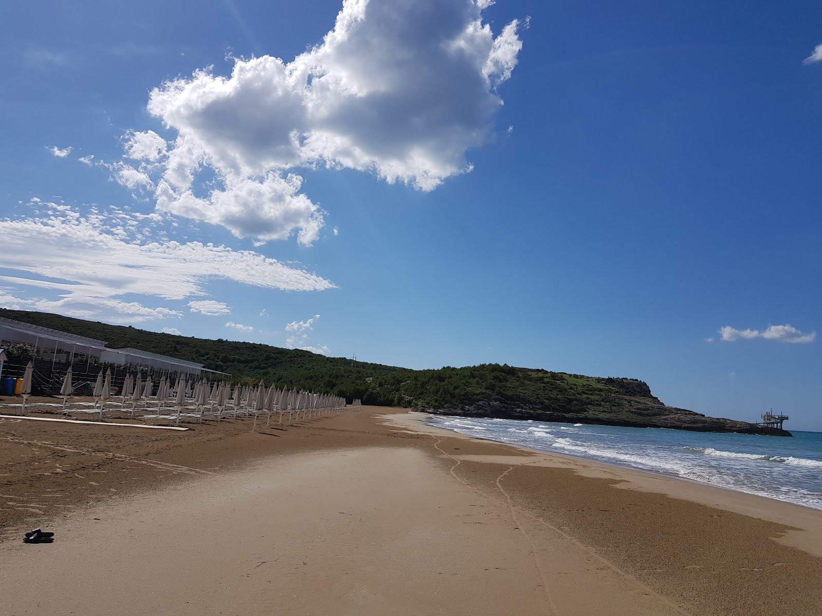 Foto di Baia del Gusmay area del resort sulla spiaggia