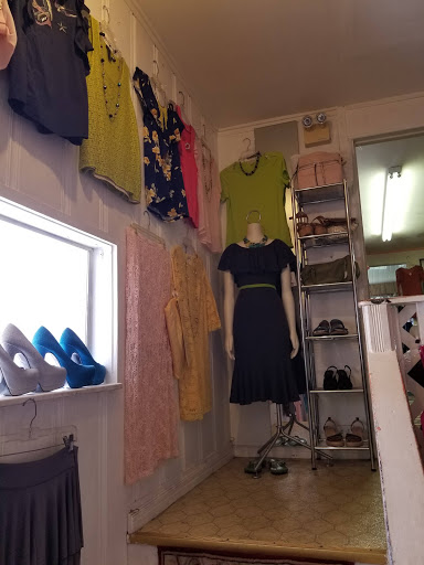 Consignment Shop «New To You Consignment Shop», reviews and photos, 6707 Massachusetts Ave, New Port Richey, FL 34653, USA