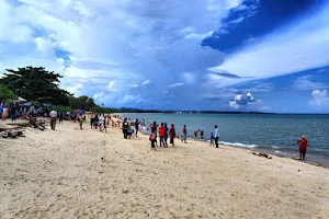 Pantai Batu Rakit image