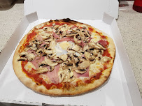 Pizza du Pizzeria le robinson à Roquebrune-sur-Argens - n°19