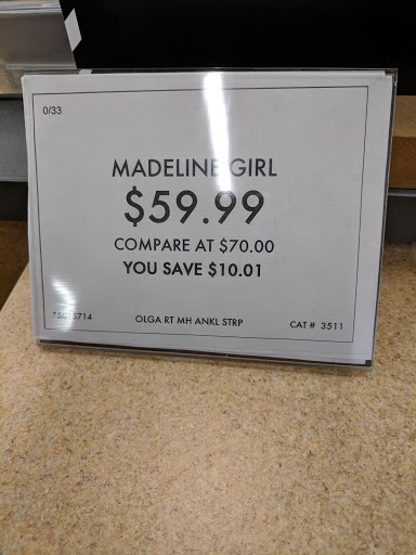 Shoe Store «DSW Designer Shoe Warehouse», reviews and photos, 7415 Laguna Blvd, Elk Grove, CA 95758, USA