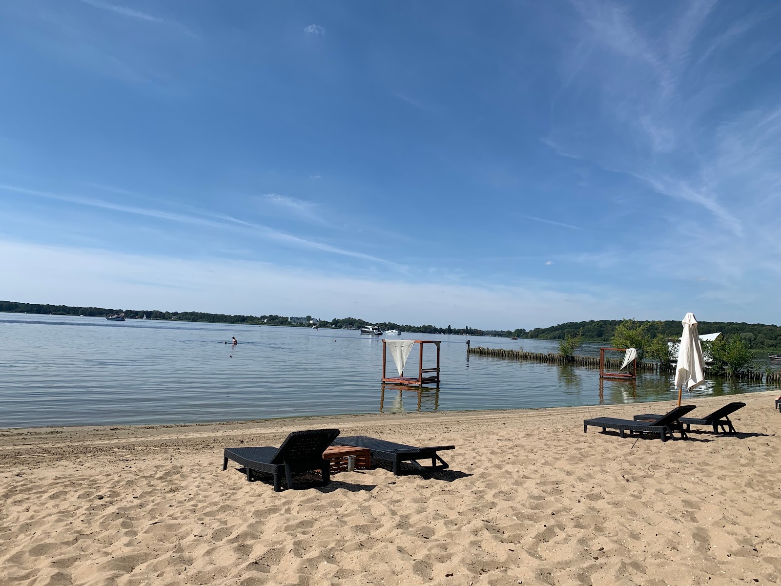 Foto van Seebad Caputh met een ruime kustlijn