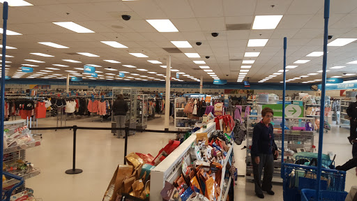 Clothing Store «Ross Dress for Less», reviews and photos, 1700 Lake Woodlands Dr, The Woodlands, TX 77380, USA