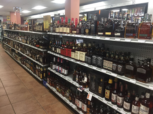 Liquor Store «Lafayette Wine & Liquor», reviews and photos, 30 Lafayette Sq, Vernon, CT 06066, USA