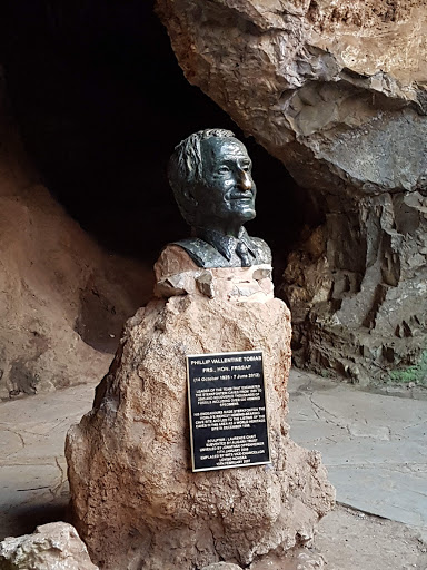 Maropeng: Official Visitor Centre for the Cradle of Humankind World Heritage site