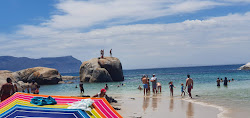 Windmill Beach'in fotoğrafı küçük koy ile birlikte