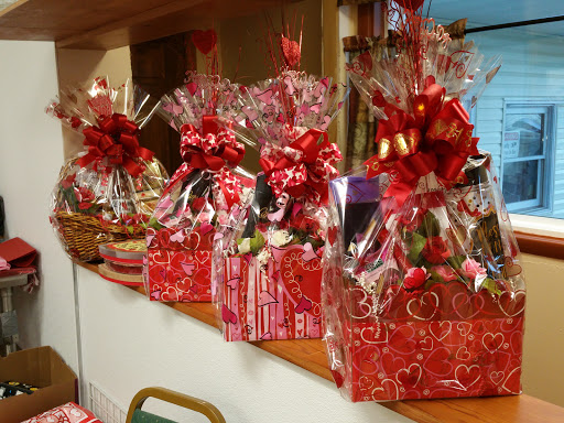 Grocery Store «River country store (live bait sold here )», reviews and photos, 2142 Mission Rd, Harpers Ferry, WV 25425, USA