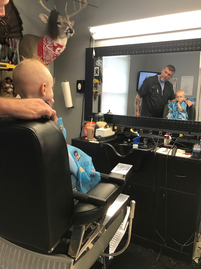 Toby's barber shop 64080