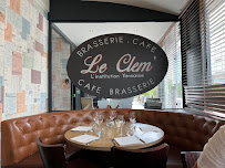 Atmosphère du Restaurant Brasserie Le Clem à La Roche-sur-Yon - n°4
