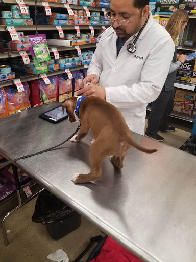 Pet Supply Store «Petco Animal Supplies», reviews and photos, 3870 N 124th St, Wauwatosa, WI 53222, USA