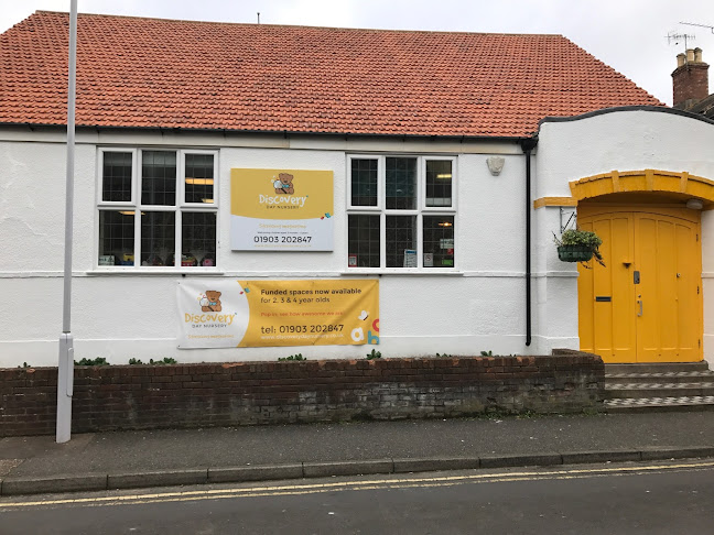 Reviews of Discovery Day Nursery in Worthing - School
