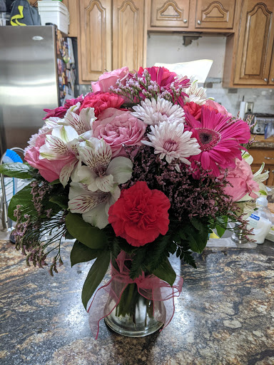 Florist «Crismon Flowers», reviews and photos, 144 W Main St, Mesa, AZ 85201, USA