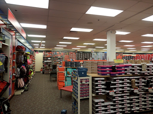Shoe Store «Shoe Carnival», reviews and photos, 3035 N Rock Rd, Wichita, KS 67226, USA