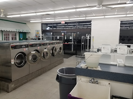 Laundromat «Consolidated Coin Laundries Inc», reviews and photos, 1025 Chestnut St, Emmaus, PA 18049, USA