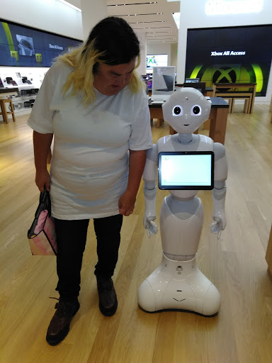 Jewelry Store «Swarovski Houston Galleria», reviews and photos, 5085 Westheimer Rd B3703, Houston, TX 77056, USA