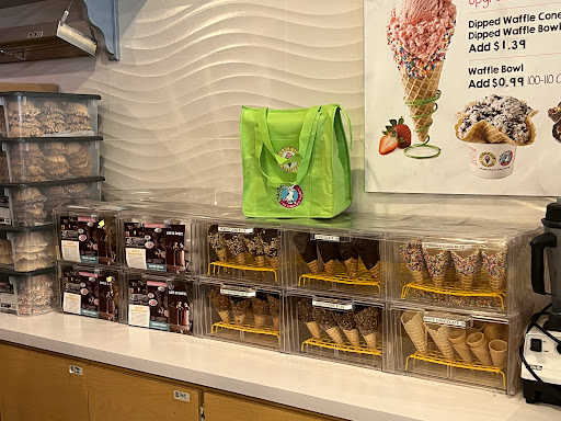 Ice Cream Shop «Marble Slab Creamery», reviews and photos, 780 E Road to Six Flags St #234, Arlington, TX 76011, USA