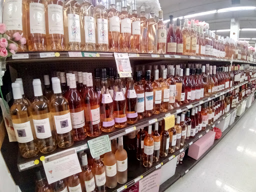 Liquor Store «Yankee Spirits», reviews and photos, 376 Main St, Sturbridge, MA 01566, USA
