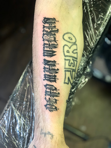 Tattoo Shop «La Vida Ink», reviews and photos, 4602 N Franklin Rd, Indianapolis, IN 46226, USA