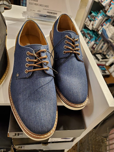 Clothing Store «Burlington Coat Factory», reviews and photos, 2575 E Main St, Plainfield, IN 46168, USA